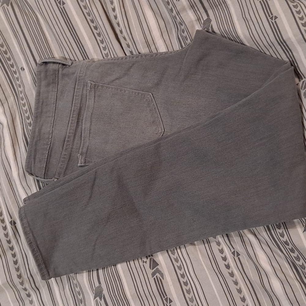 Old Navy Rock Star Grey Jeans 14